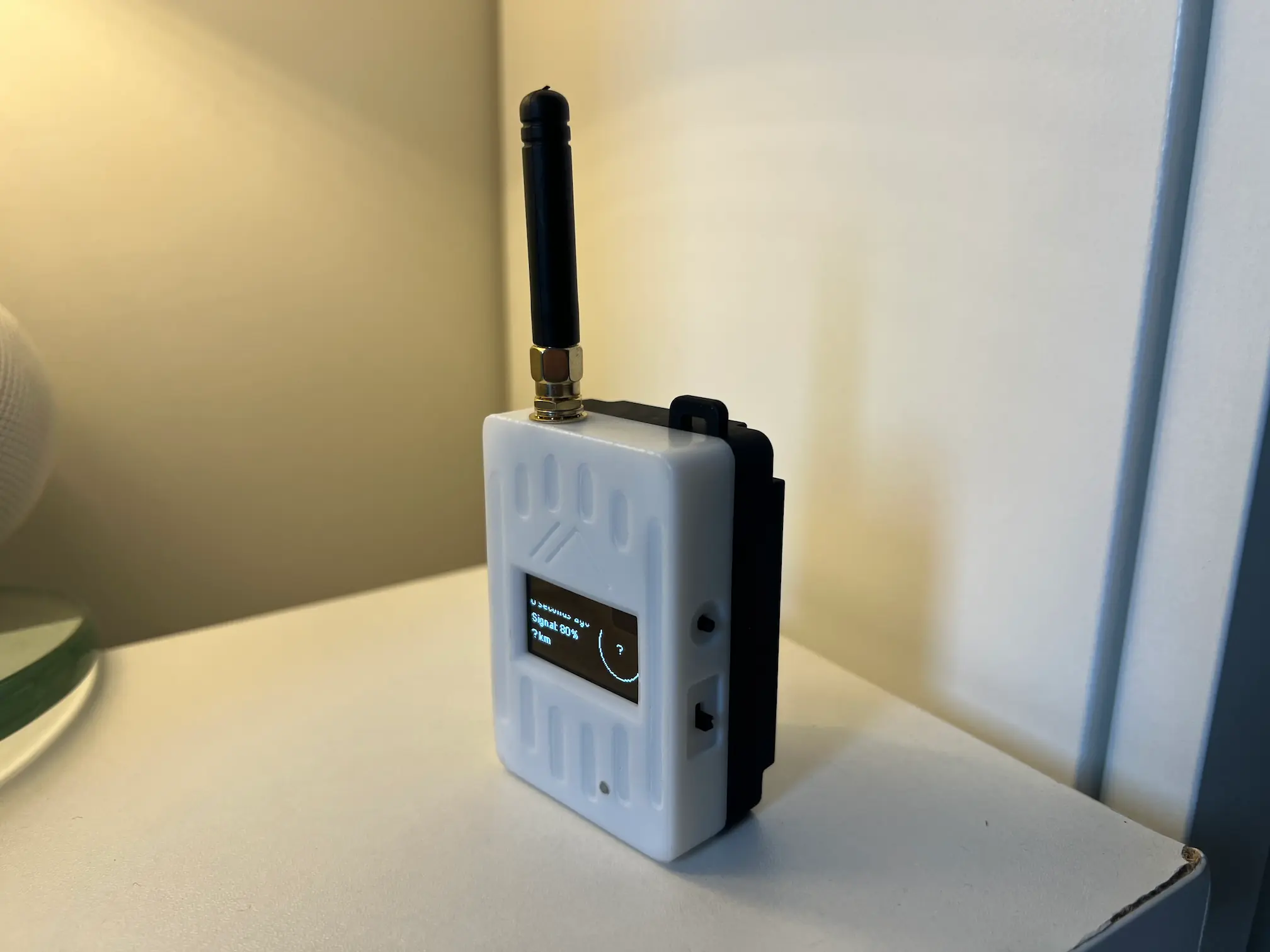 GAT562 trial tracker 侧面